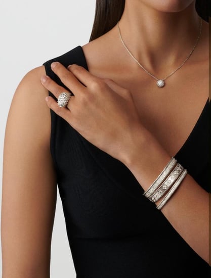 Van Cleef Perlee clovers White bracelet