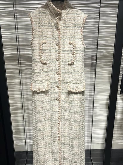 Chanel long gold Wool Tweed Coat كوت شانيل كت تويد صوفي ذهبي طويل