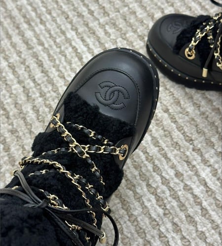 CHANEL SHORT BLACK BOOT 2024 جزمة حذاء شانيل بوت قصيرة جلد أسود