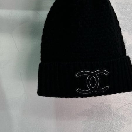 2024  HAT BLACK OR WHITE CHANEL WOOL BEANIE