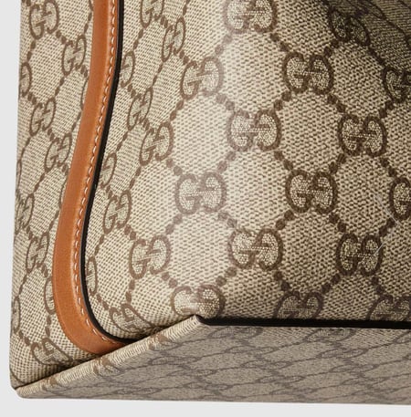 Gucci GG EMBLEM MINI BUCKET BAG حقيبة غوتشي باكت GG EMBLEM صغيرة