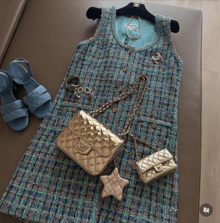 2025 فستان شانيل تويد أخضر فيروزي