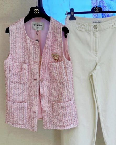 CHANEL PINK TWEED VEST 2025 جيلية وردي تويد بأزرار أمامية