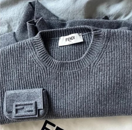 Fendi Gray with Pucket Pullover بلوفر فيندي رمادي