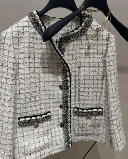 جاكيت شانيل تويد أسود فضي ذهبي واسع  2025 CHANEL TWEED WHITE JACKET