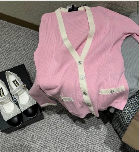 كارديغان شانيل جاكيت وردي أبيض 2025 CHANEL COCO BEACH PINK CARDIGAN