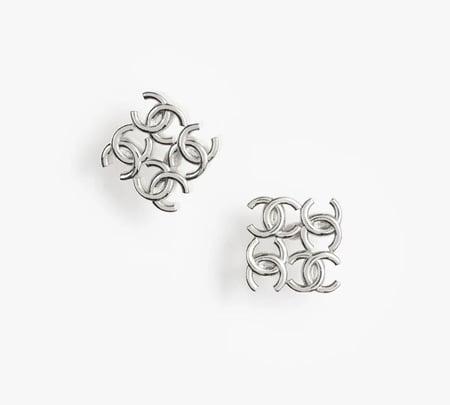 CHANEL SILVER STUD EARRINGS 2024 أقراط شانيل غلق مسمار فضي صغيرة