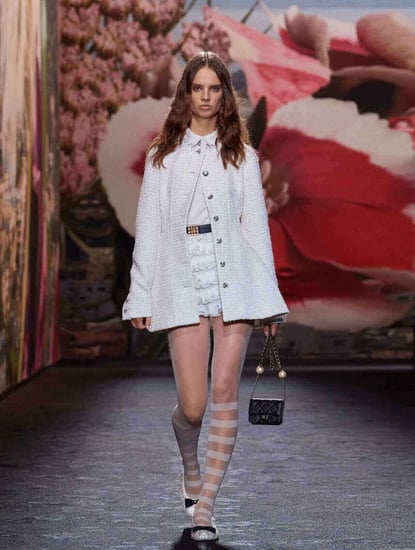 جاكيت شانيل تويد براق لامع أبيض Chanel white tweed sparkling jacket