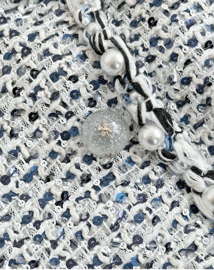 2025 سترة شانيل جاكيت تويد براق لؤلؤي