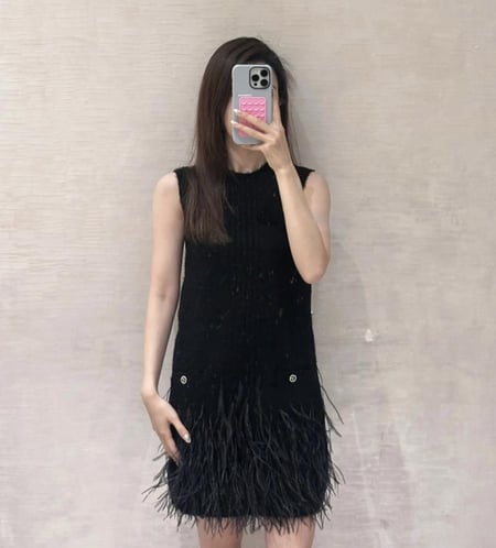 Chanel Feather Black Dress 2025 فستان شانيل ريش أسود 2025