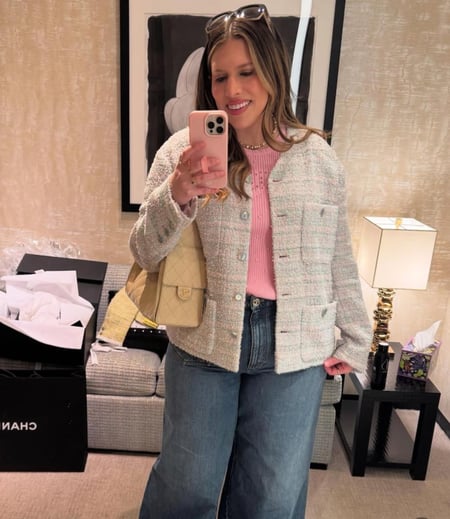 2025 chanel tweed skirt  جاكيت شانيل تويد بأزرار وجيوب أمامية