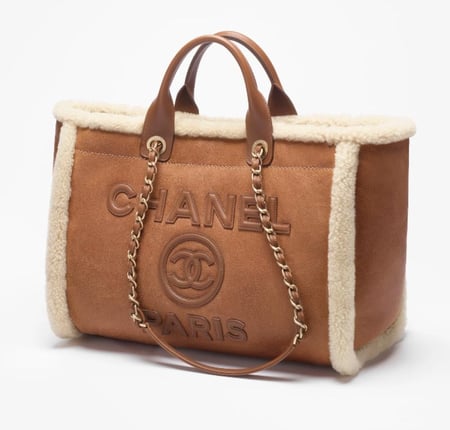 CHANEL LARGE SHOPPING BAG حقيبة شانيل تسوق كبيرة صوف فرو جلد بني