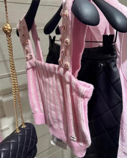 Chanel 25P Pink  pearls top2025 قميص شانيل وردي مطرز باللؤلؤ