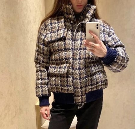 جاكيت شانيل تويد كحلي بيج  CHANEL COCO NEIGE BEIGE NAVY TWEED JACKET