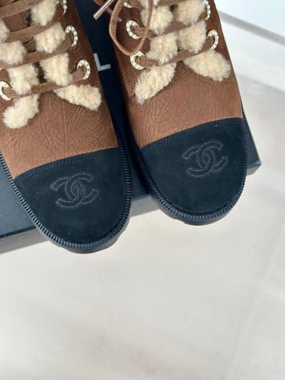 CHANEL SHORT BROWN BOOT 2024  جزمة  حذاء شانيل بوت قصيرة جلد فرو بني