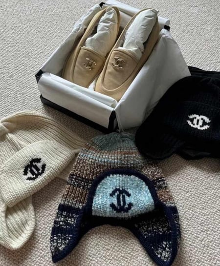 CHANEL BLACK WOOL CASHMERE COCO NEIGE HAT 2024 قبعة شانيل صوف أسود