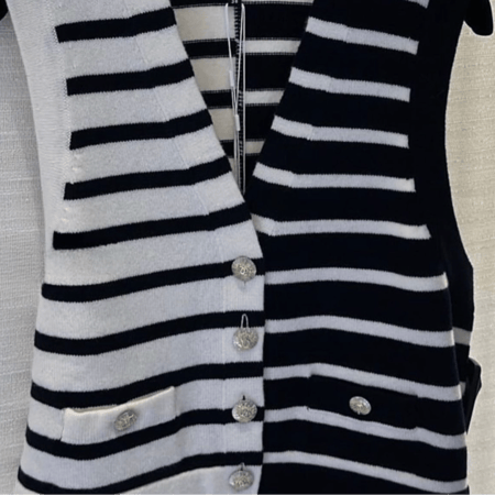 2024 صدرية vest شانيل صوف كاشمير بإزرار