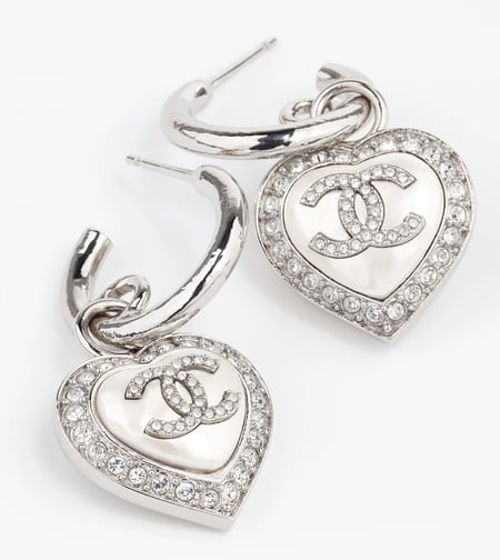 2024 شانيل اقراط بدلاية مسمار لؤلؤي لامع معدن ستراس لوقو سي سي و احرف شانيل المرصعه بالكريستال الفاخر