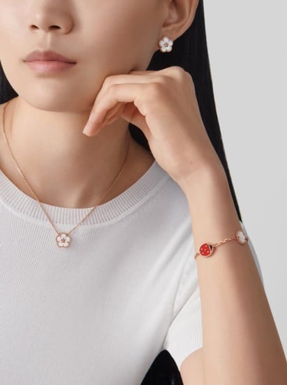 Van Cleef and Arpels Lucky Spring Bracelet سوار فان كليف خنفساء