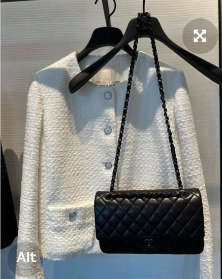 2025 Chanel White Tweed Jacket  جاكيت شانيل تويد أبيض قصير