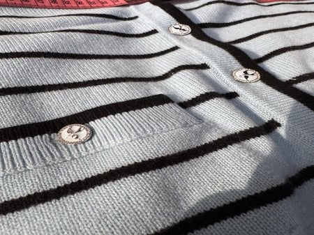 Chanel blue black lines cashmere cardigan شانيل  كارديجان كشمير أزرق