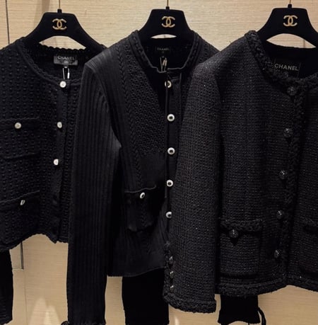 2025 سترة شانيل جاكيت تويد أسود Chanel black tweed jacket