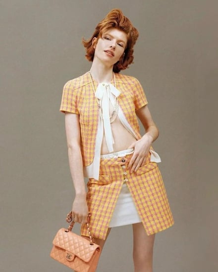 2025 CHANEL PINK YELLOW TWEED SKIRT تنورة شانيل توب تويد وردي أصفر
