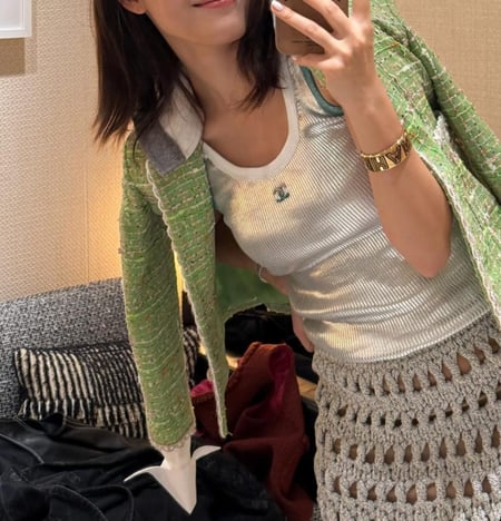 توب شانيل كروز قميص فضي 2025 CHANEL CRUISE SILVER TOP