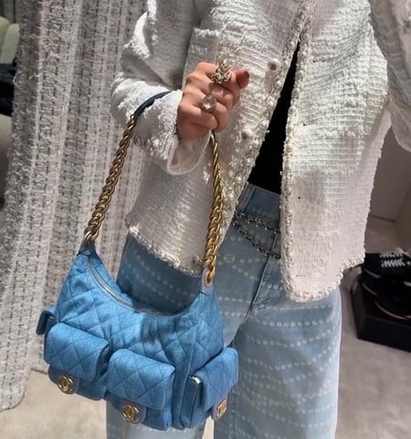 2025 Chanel white pearls tweed jacket جاكيت شانيل تويد أبيض لؤلؤي