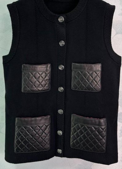 CHANEL VEST Cashmere Lambskin Black 2024 جيلية شانيل صدرية أسود كشمير