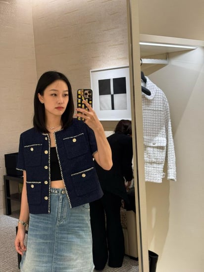 2025 سترة شانيل جاكيت تويد كحلي مطرز  Chanel tweed wool blue jacket