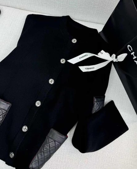 CHANEL Black Cashmere Lambskin JACKET 2024 جاكيت شانيل سترة أسود