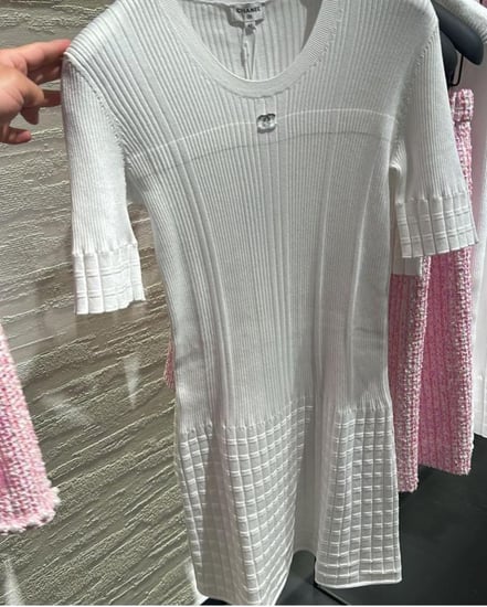 2025 CHANEL WHITE dress  فستان  شانيل باكمام  أبيض