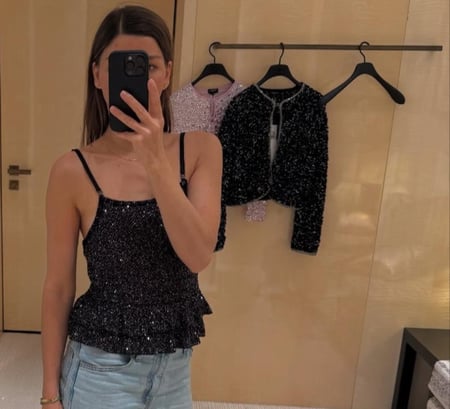 توب شانيل قميص أسود لامع كريستال بلوزة  2025  Black Sparkly Top shirt