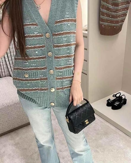 CHANEL Blue vest fall winter 2025 2024 جيلية شانيل كشمير أزرق