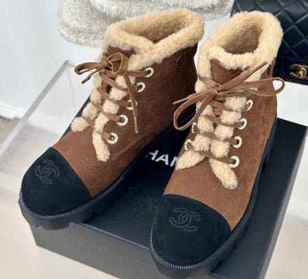 CHANEL SHORT BROWN BOOT 2024  جزمة  حذاء شانيل بوت قصيرة جلد فرو بني