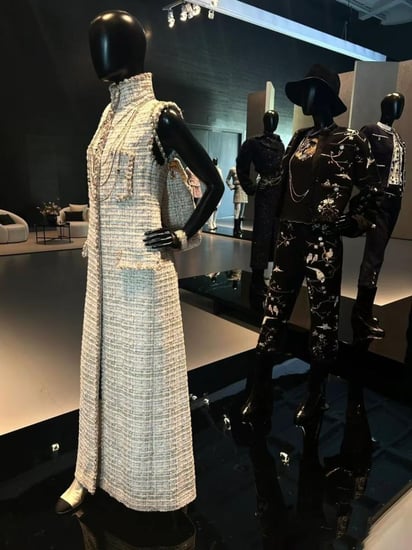 Chanel long gold Wool Tweed Coat كوت شانيل كت تويد صوفي ذهبي طويل