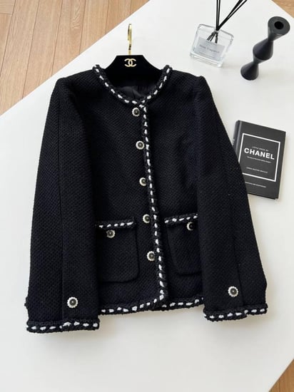 2026 Chanel BLACK tweed jacket  سترة شانيل جاكيت تويد  أسود مطرز