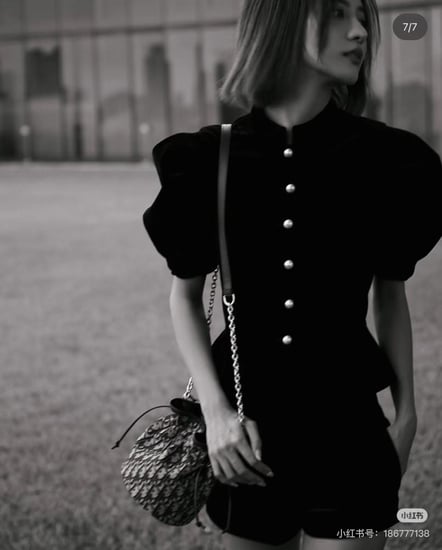 Dior Fitted Short-Sleeved Jacket جاكيت ديور أسود مخمل بأكمام قصيرة منف