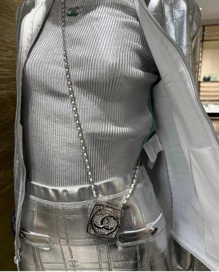 CHANEL CRUISE SILVER SKIRT 2025 تنورة شانيل كروز فضي 2025