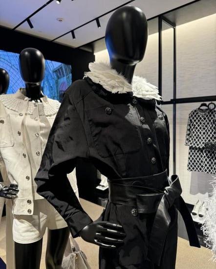 جيليه شانيل جاكيت جلد أبيض 2025 CHANEL WHITE LEATHER VEST