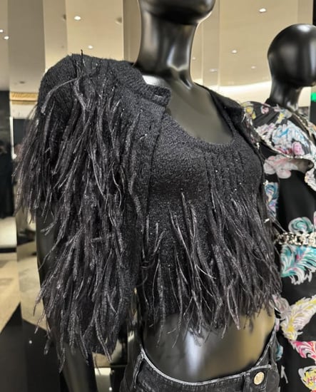 2025 قميص شانيل ريش أسود Chanel Feather Black Top
