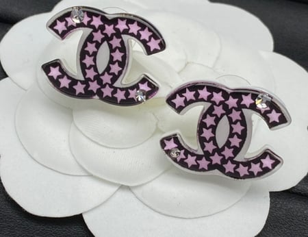 2024 أقراط شانيل راتنج معدن ستراس