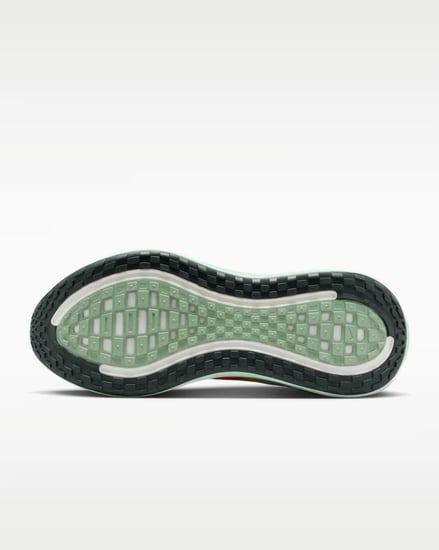 جزمة نايك Nike Vomero Plus رجالي