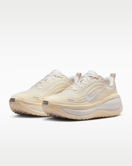 جزمة نايك Nike Vomero Plus نسائي