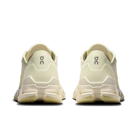 جزمة ماركة اون راننج On Running Cloud X 4 AD - نسائي