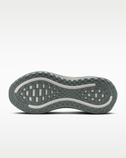 جزمة نايك Nike Vomero Plus نسائي