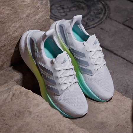 جزمة  أديداس Ultraboost 5 رجالي