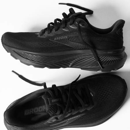 جزمة  ماركة بروكس Brooks Ghost 17 - نسائى