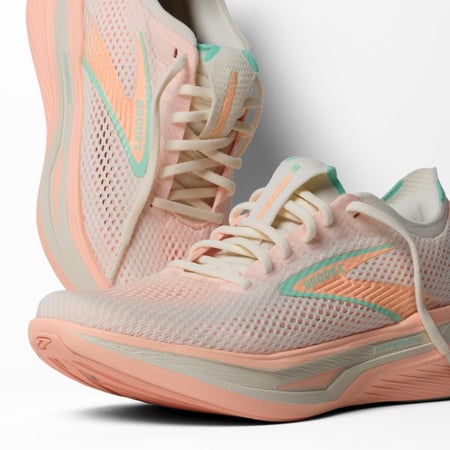 جزمة  ماركة بروكس Brooks Hyperion 3 - نسائى